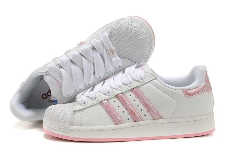 superstar adidas rose et blanche